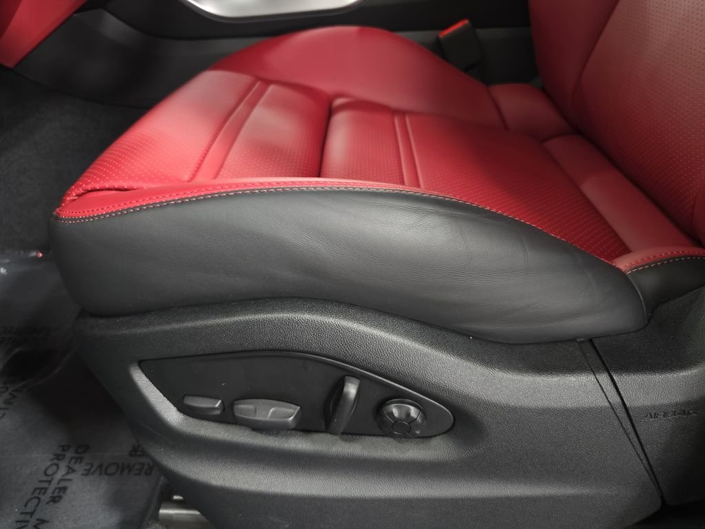 2025 Porsche Cayenne Turbo E-Hybrid - Photo 23