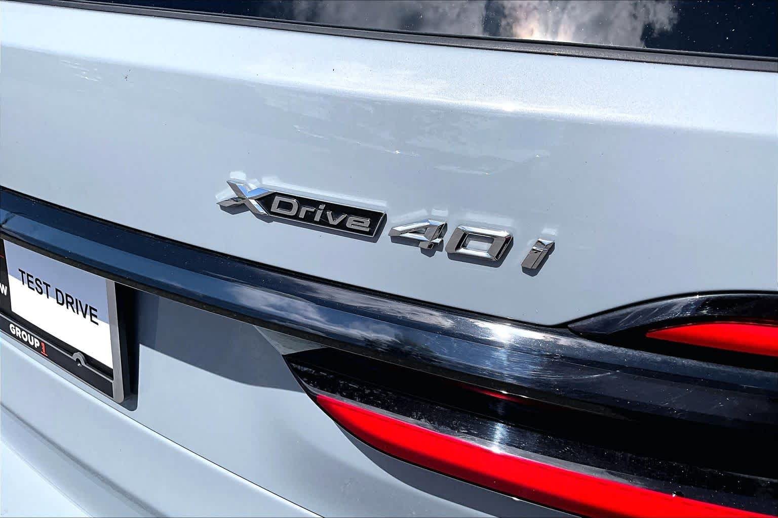 Used 2026 Brooklyn Grey Metallic BMW xDrive40i image 10