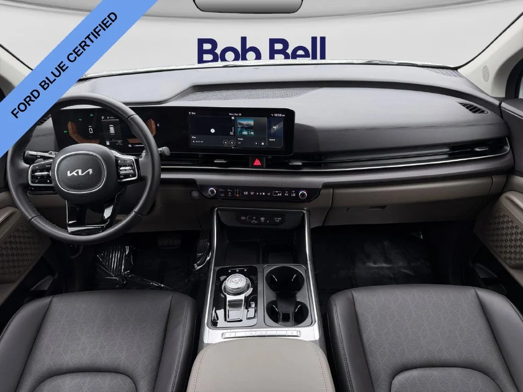Certified Used 2026 White Kia EX image 11