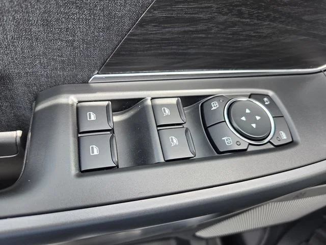 New 2026 Oxford White Ford Lariat® image 22