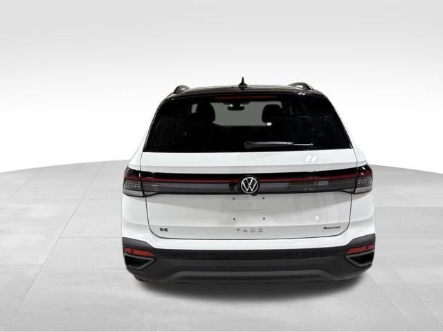 New 2026 White Volkswagen 1.5T SE Black image 4