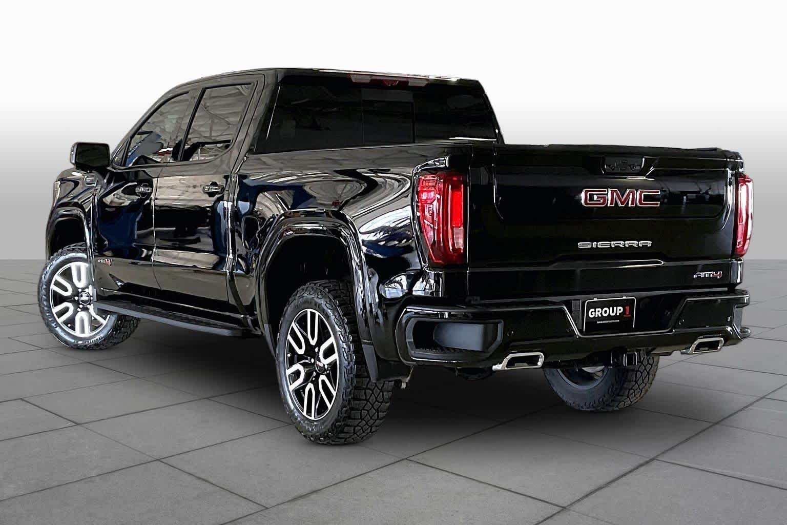 Used 2025 Onyx Black GMC AT4 image 11