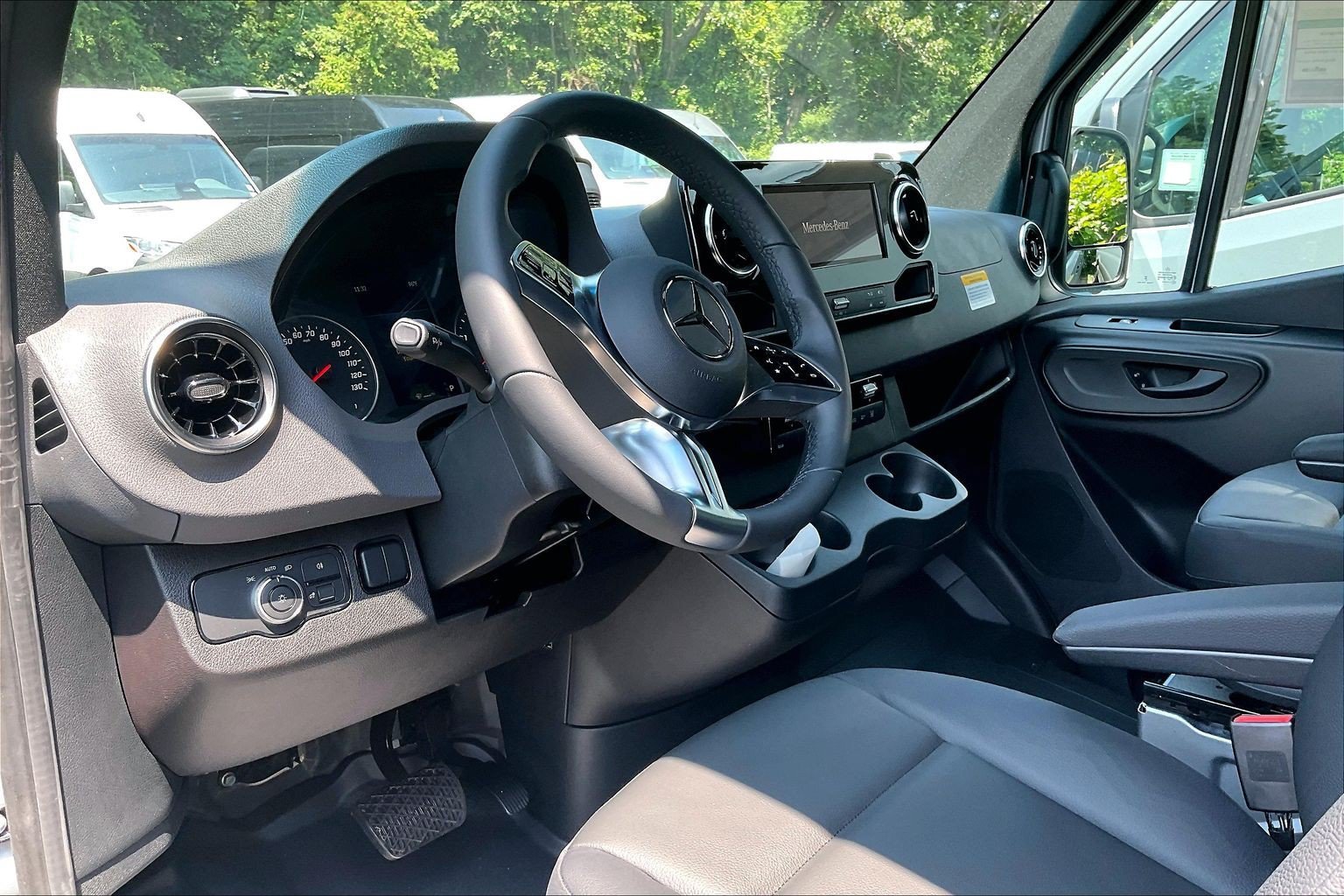 New 2026 High-tech silver metallic Mercedes-Benz Passenger 170 WB image 17