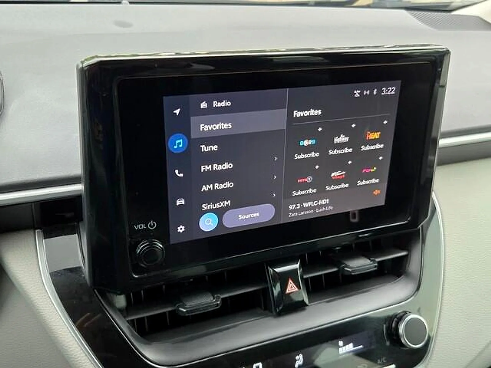 Used 2024  Toyota LE image 18