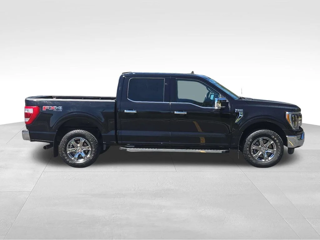Used 2021 Black Ford Lariat image 10