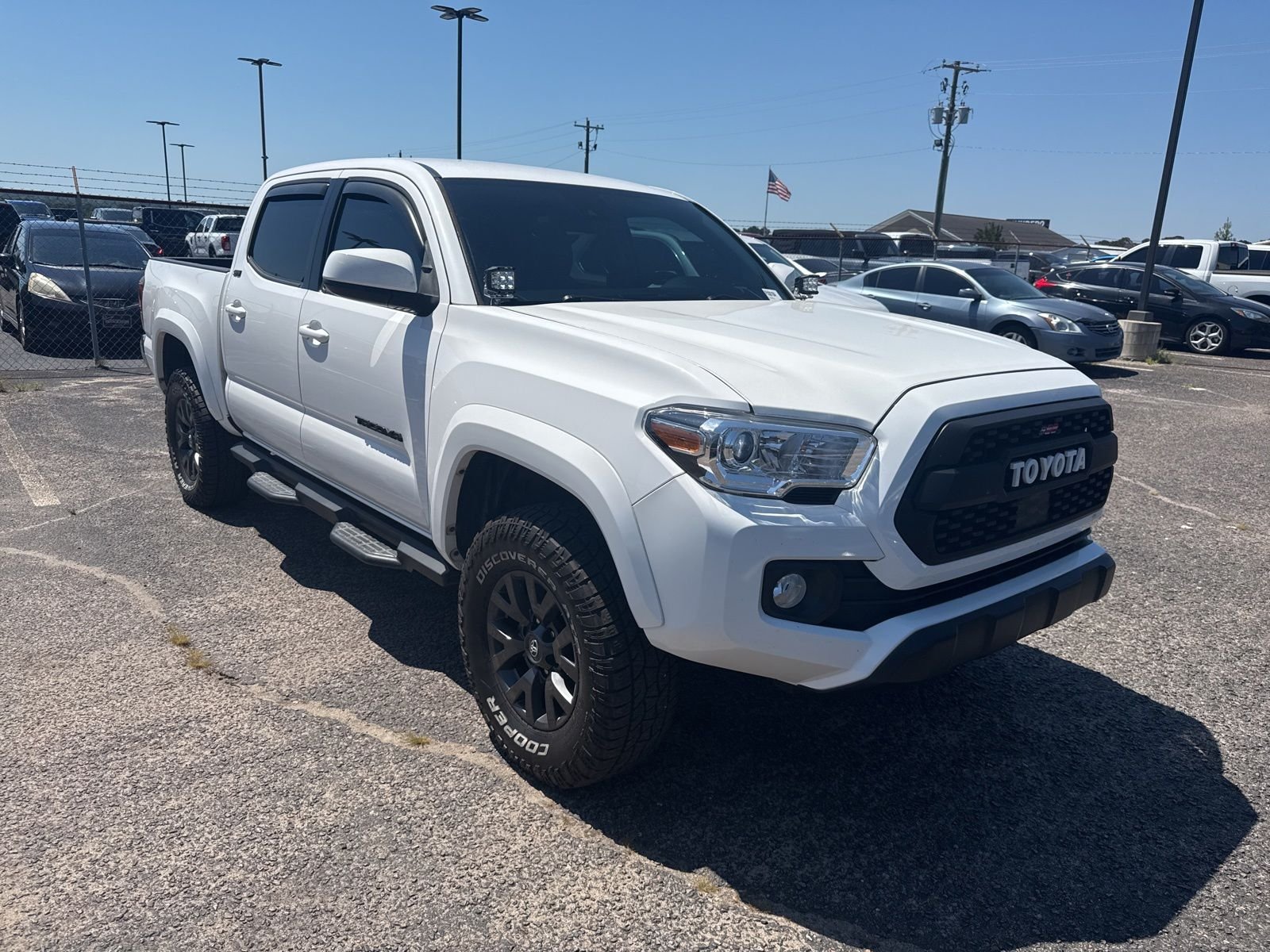 2021 Toyota Tacoma SR5 Double Cab 2WD V6 Auto Short Bed's photo