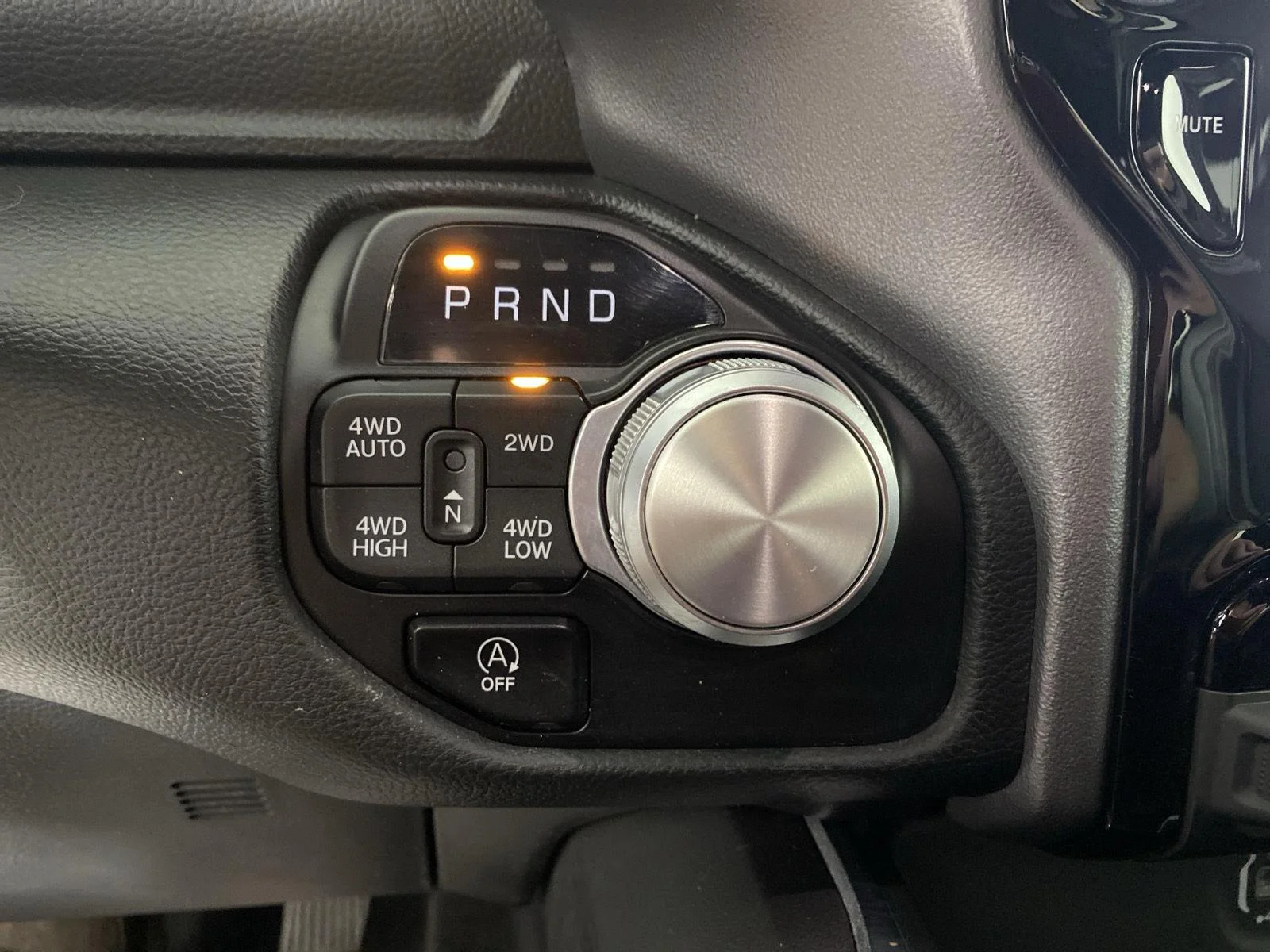 Used 2023 Granite Crystal Metallic Clearcoat Ram Laramie image 27