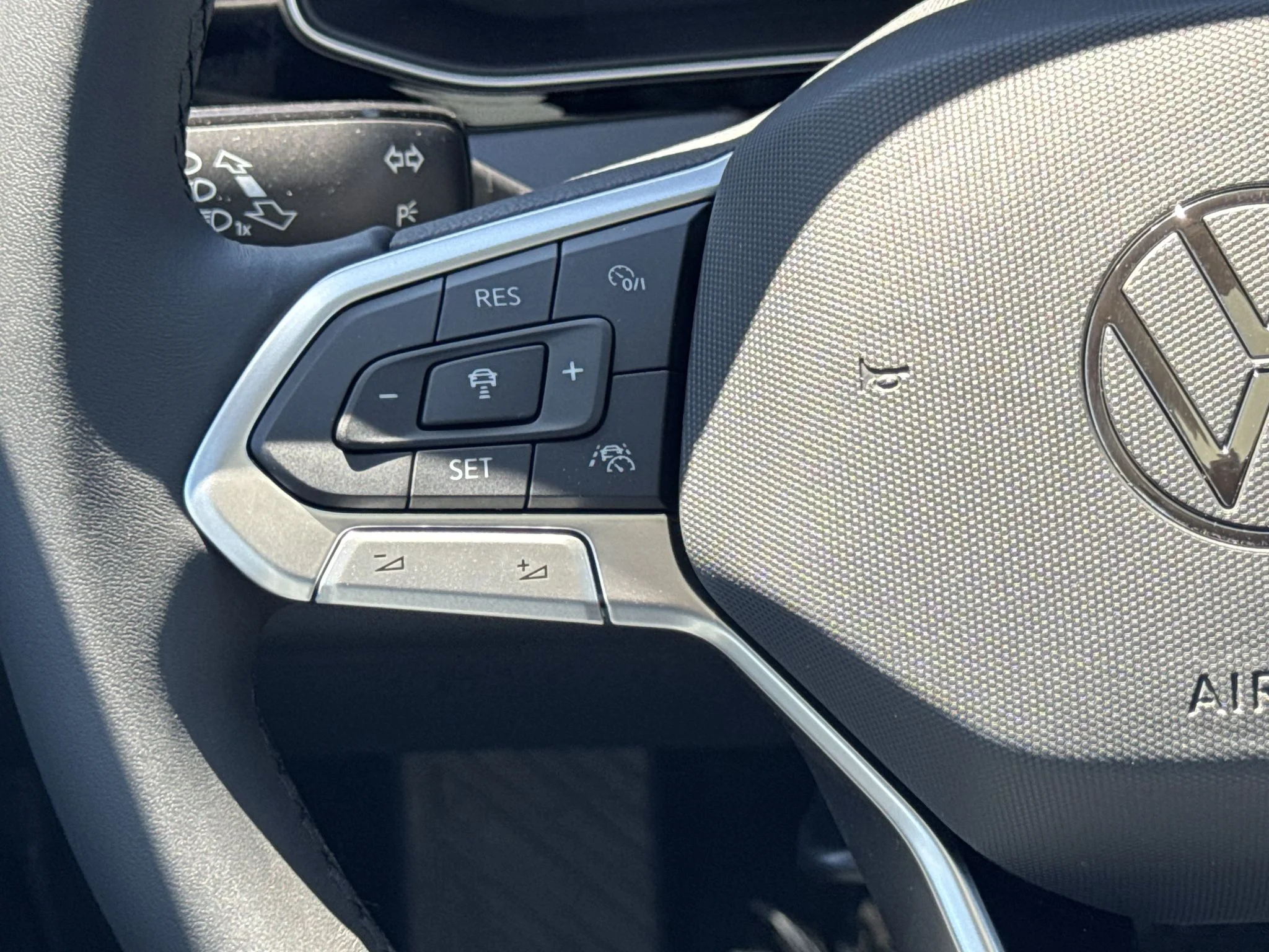New 2026 Opal White Pearl Volkswagen SEL image 18