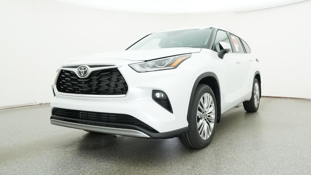 New 2026 Wind Chill Pearl Toyota Platinum image 19