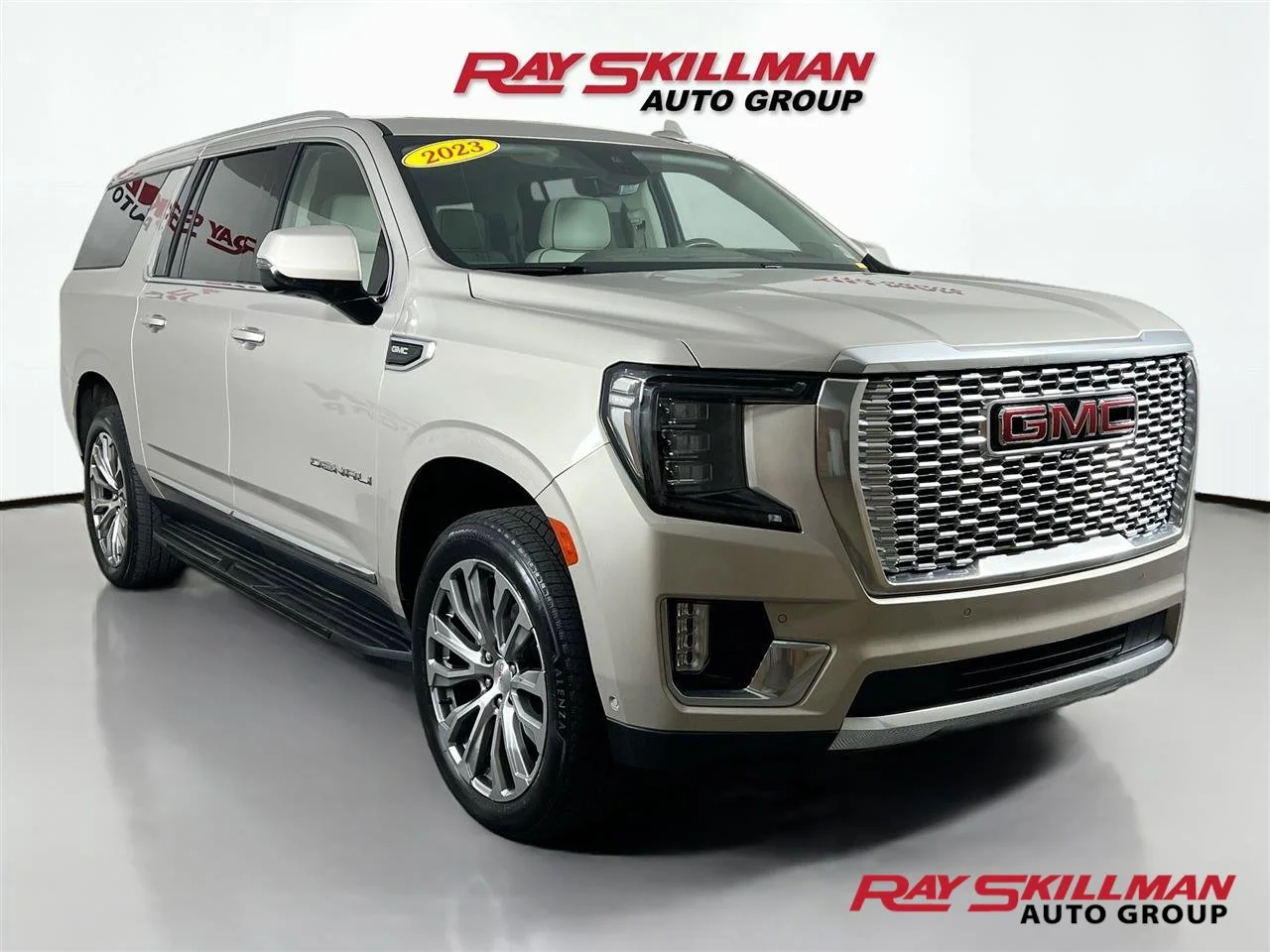 2023 GMC Yukon Denali AWD's photo