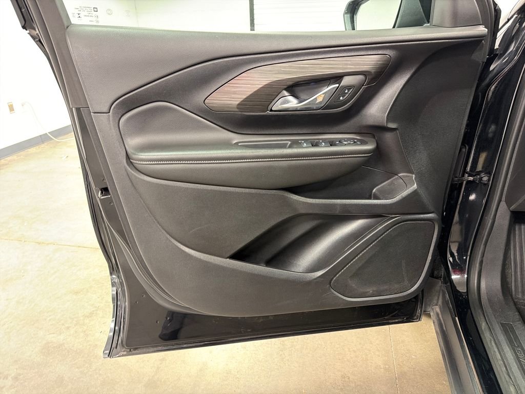 Used 2024 Black GMC SLE image 20