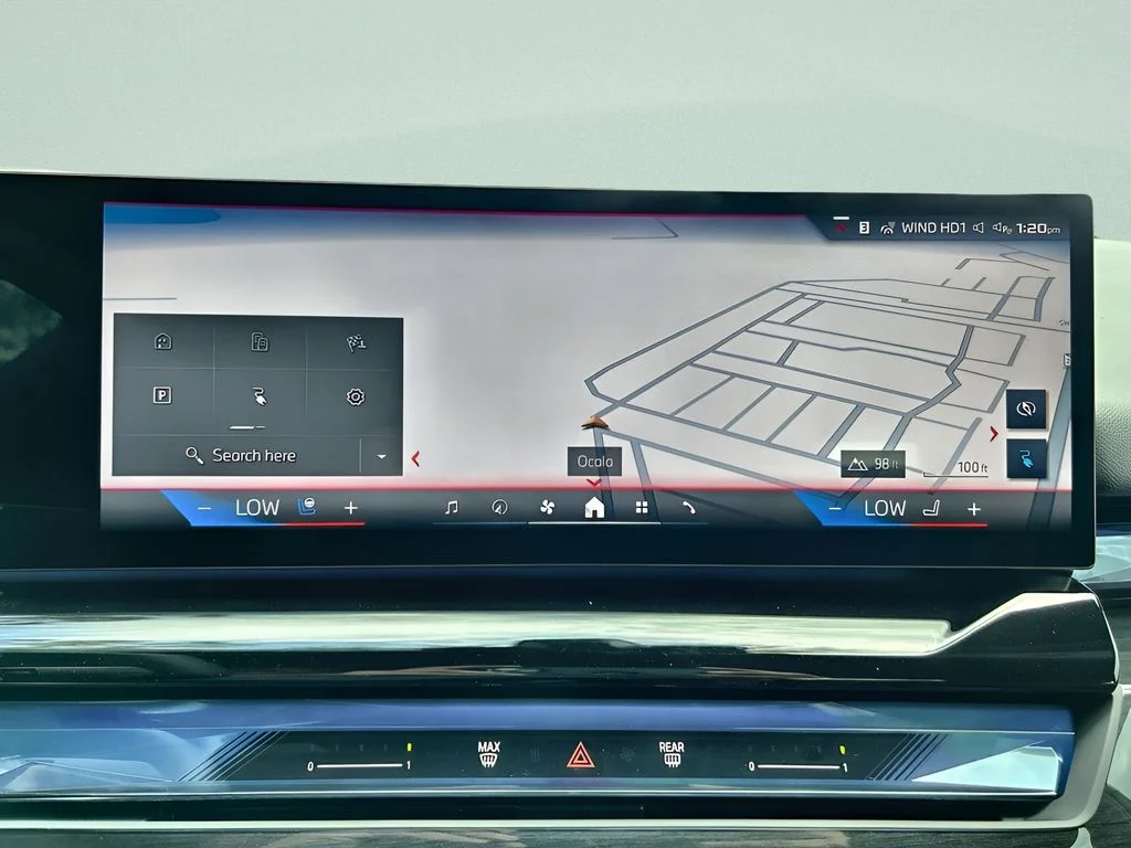 2025 BMW i5 M60 - Photo 22