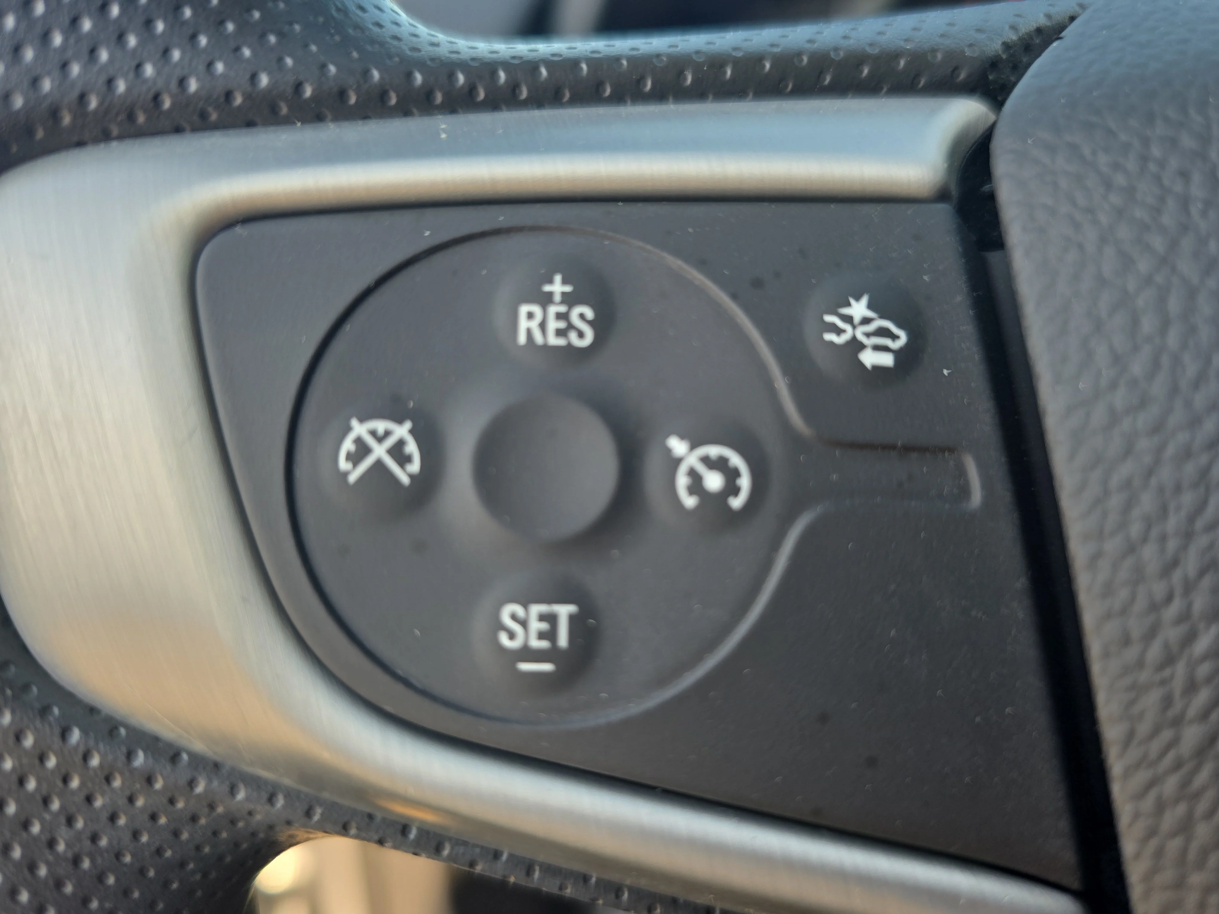 Used 2023 Sterling Metallic GMC SLE image 16