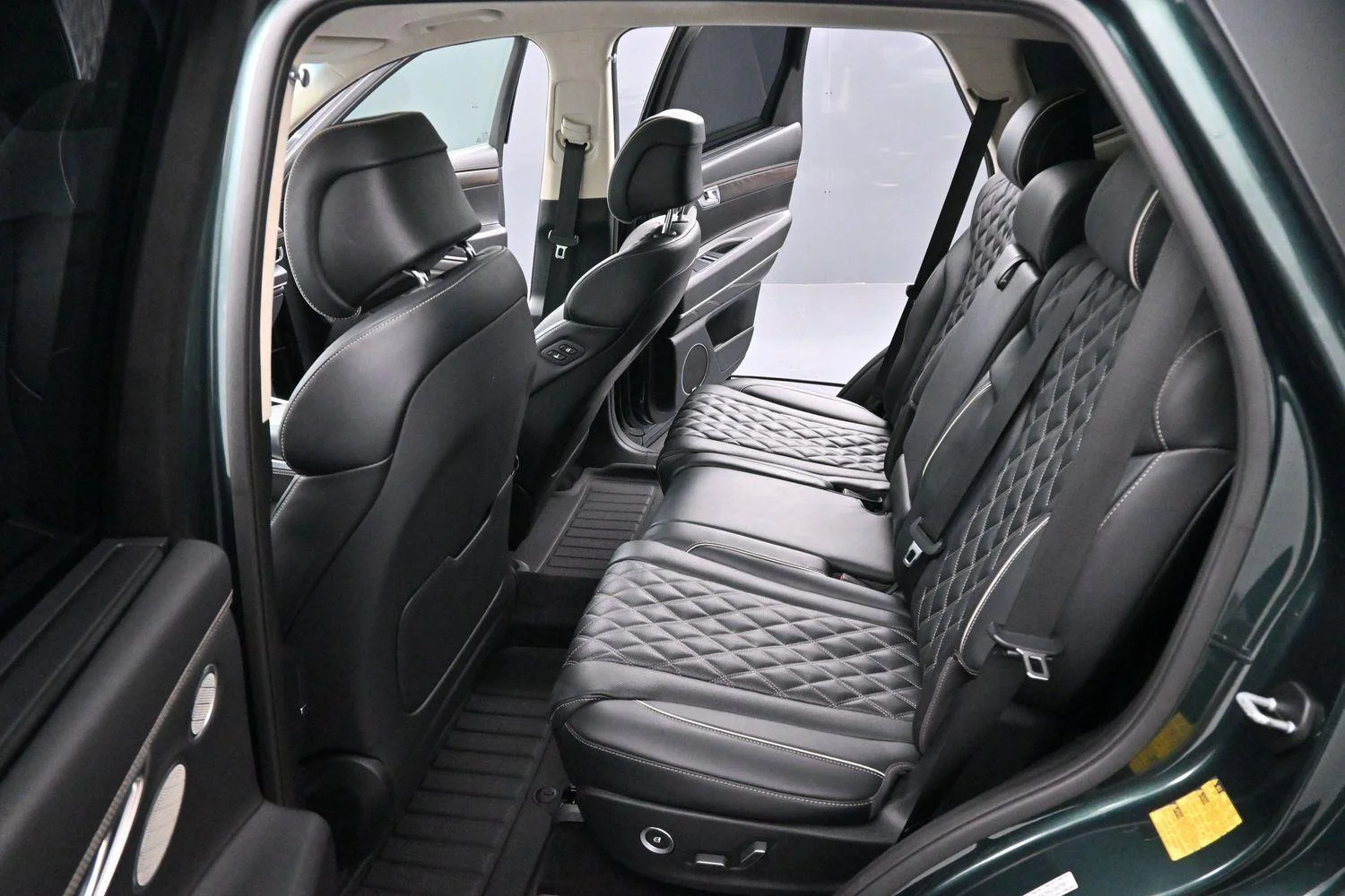Used 2023  Genesis 3.5T AWD image 29
