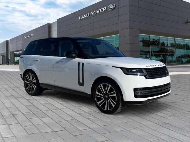 Certified Used 2023 White Land Rover SE image 7