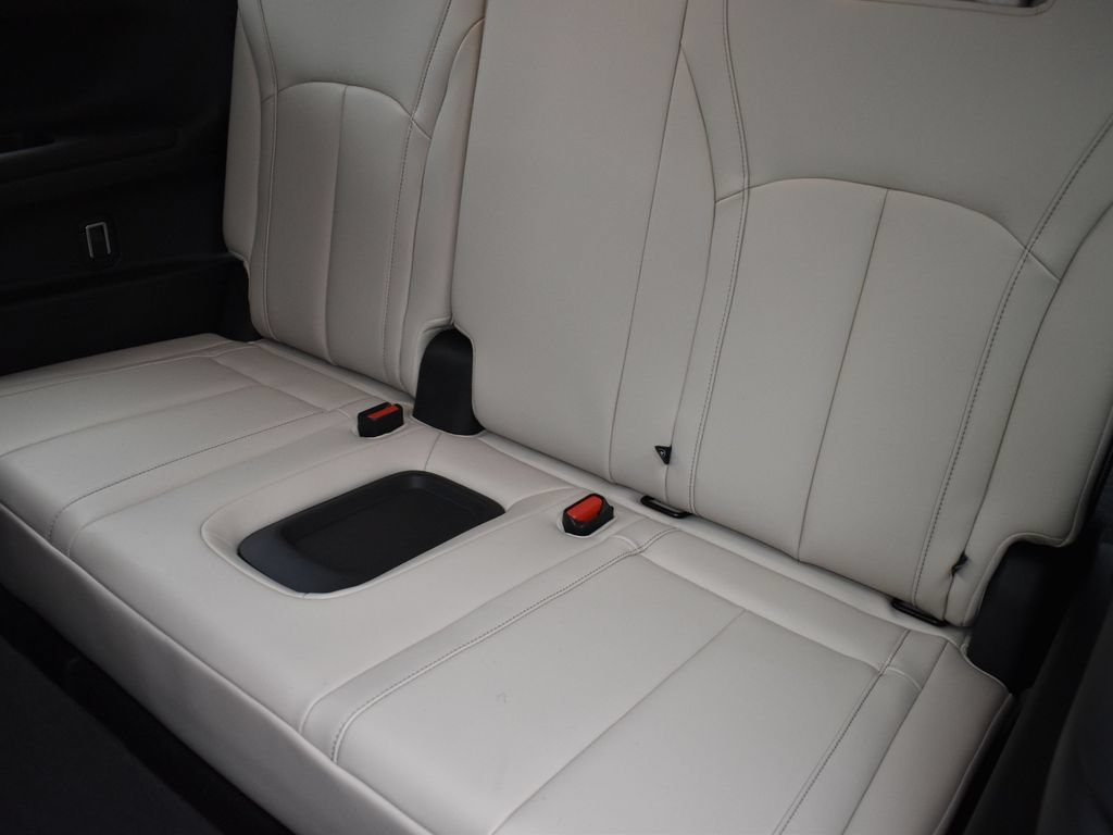 Certified Used 2025 Gray INFINITI PURE image 17