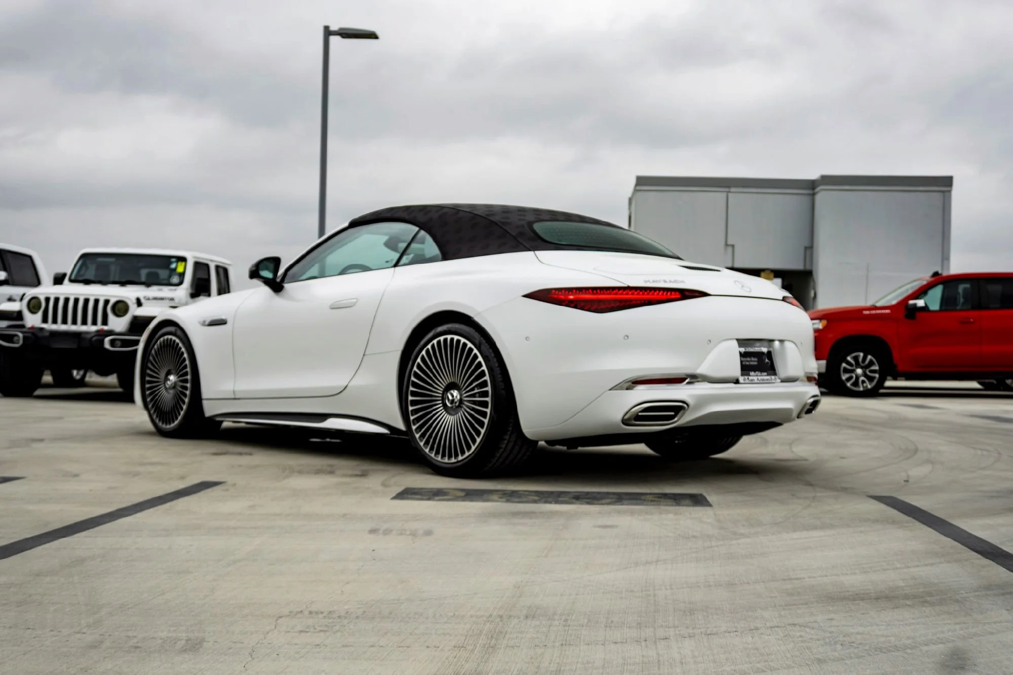 New 2026 White Mercedes-Benz Maybach SL 680 Monogram Series image 9