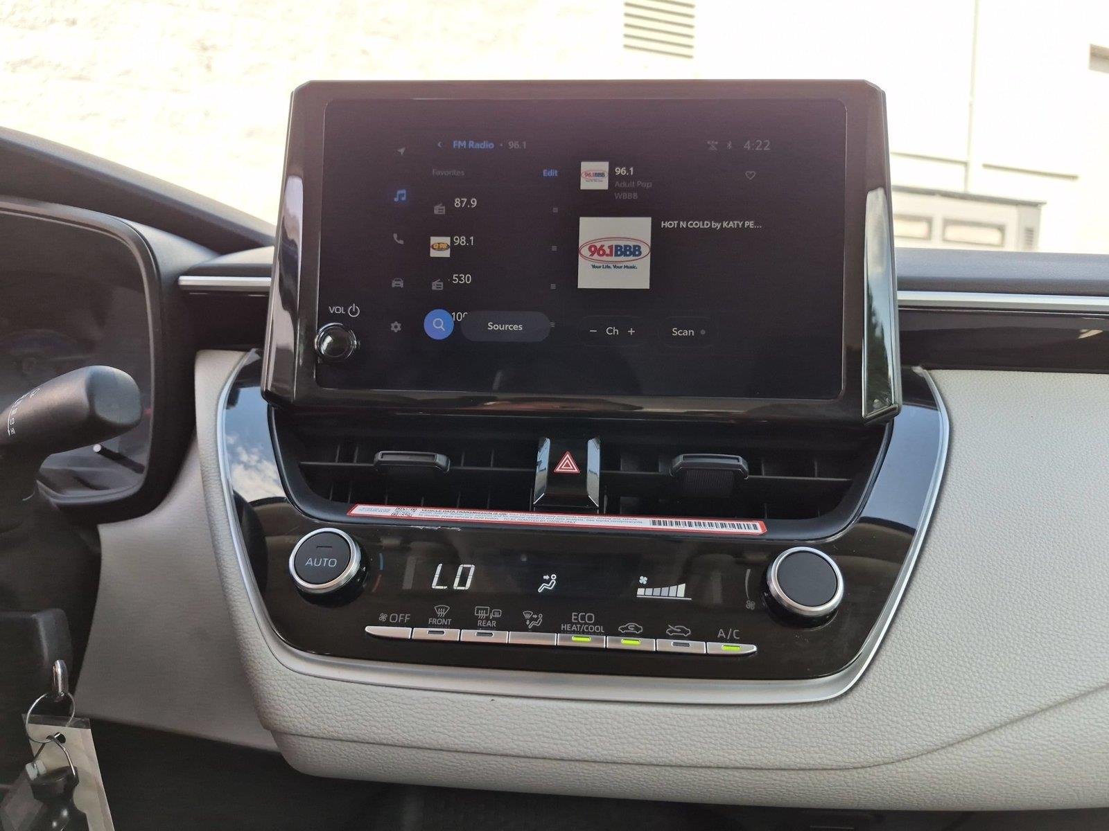 Used 2026 Wind Chill Pearl Toyota LE image 23