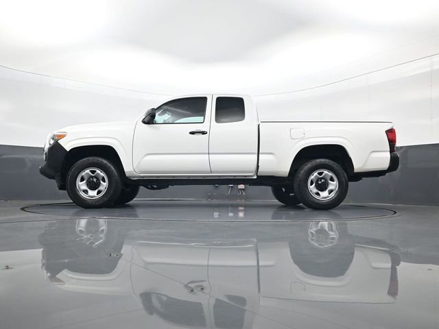 Used 2021 White Toyota SR image 27