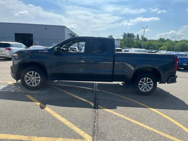 Used 2019 Shadow Gray Metallic Chevrolet RST image 6