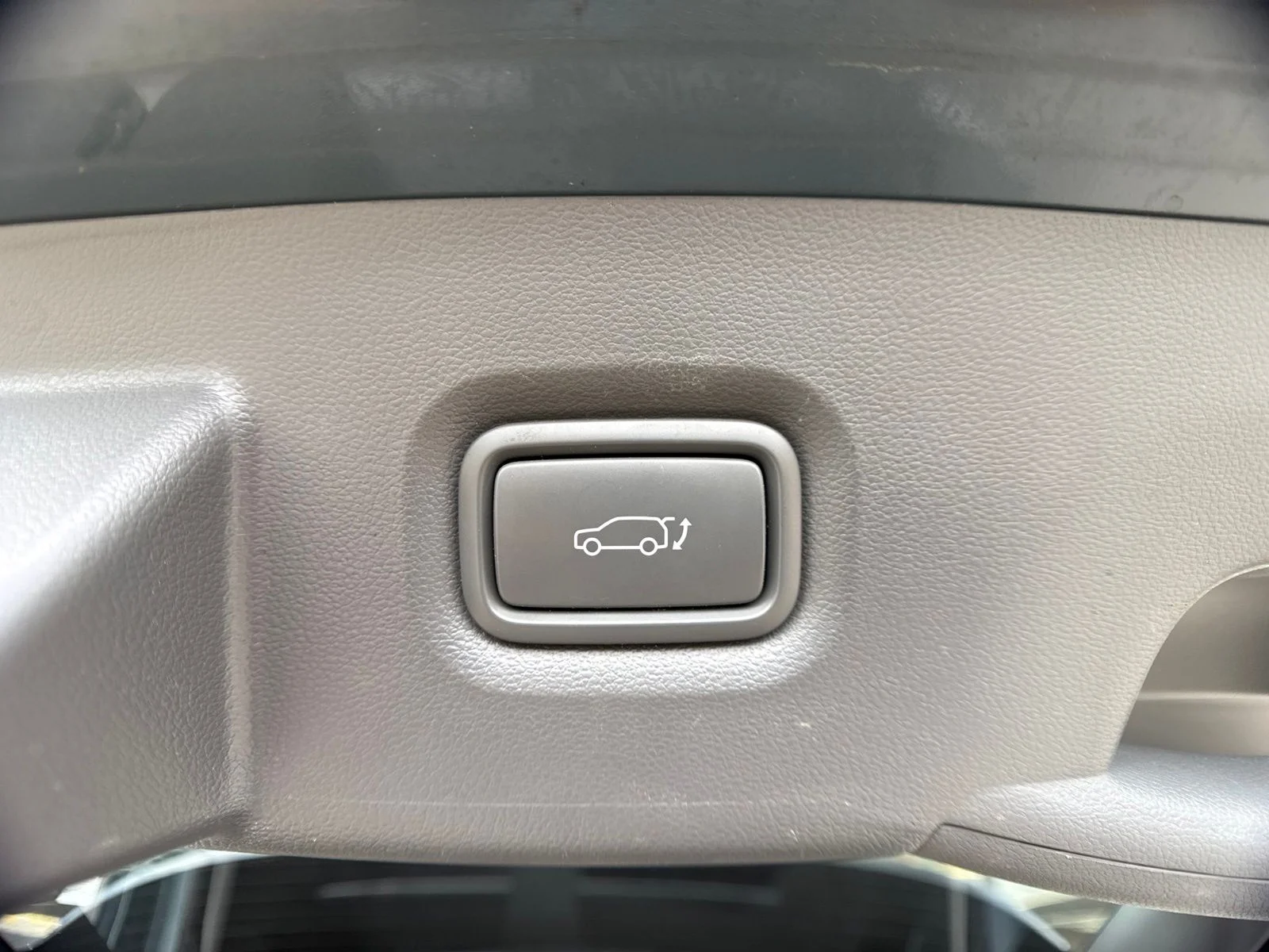 Used 2024 Green Hyundai SEL image 22