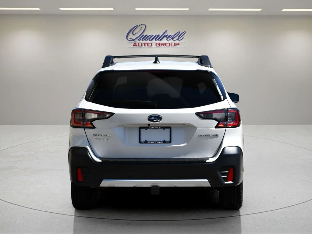 Used 2022 Crystal White Pearl Subaru Limited image 5