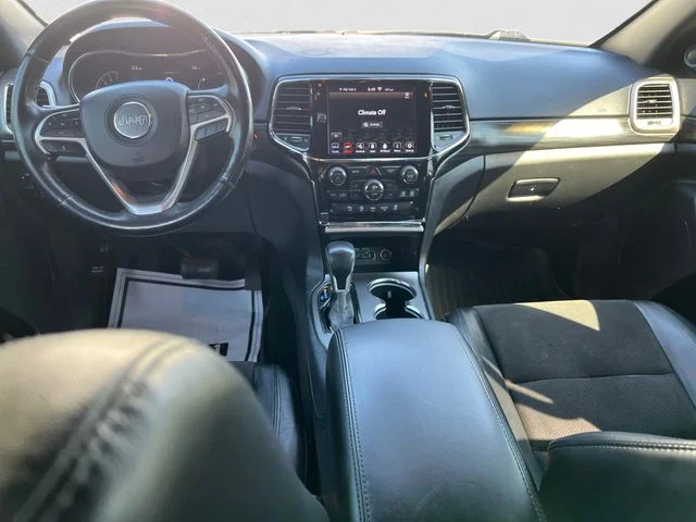 Used 2020 Velvet Red Pearlcoat Jeep Altitude image 10