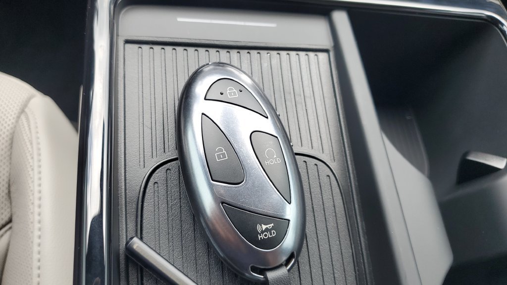 New 2026 Silver Hyundai Limited FWD image 28