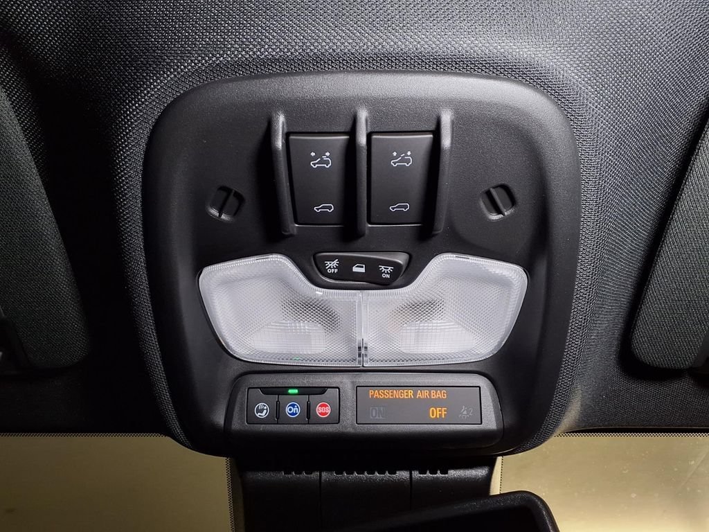2026 GMC Canyon AT4 - Photo 18