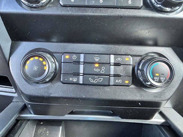 Used 2019 Red Ford XLT image 28