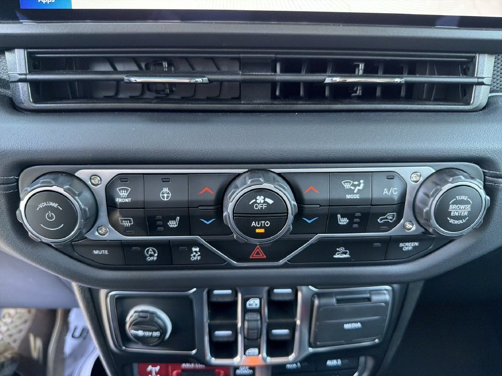 Used 2025 Gray Jeep Mojave image 24