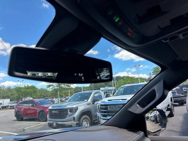 Used 2022 Midnight Blue Metallic GMC SLT image 33