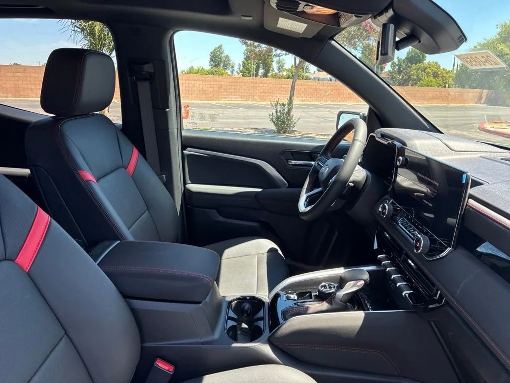 New 2026 Sterling Gray Metallic Chevrolet Z71 image 27