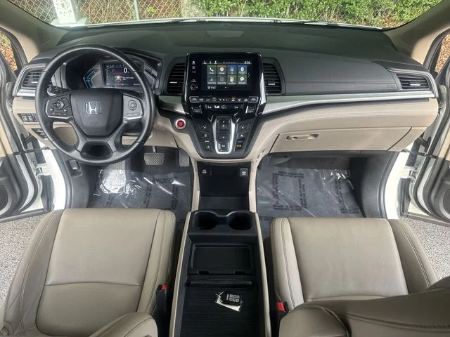 Used 2022 White Honda EX-L image 9