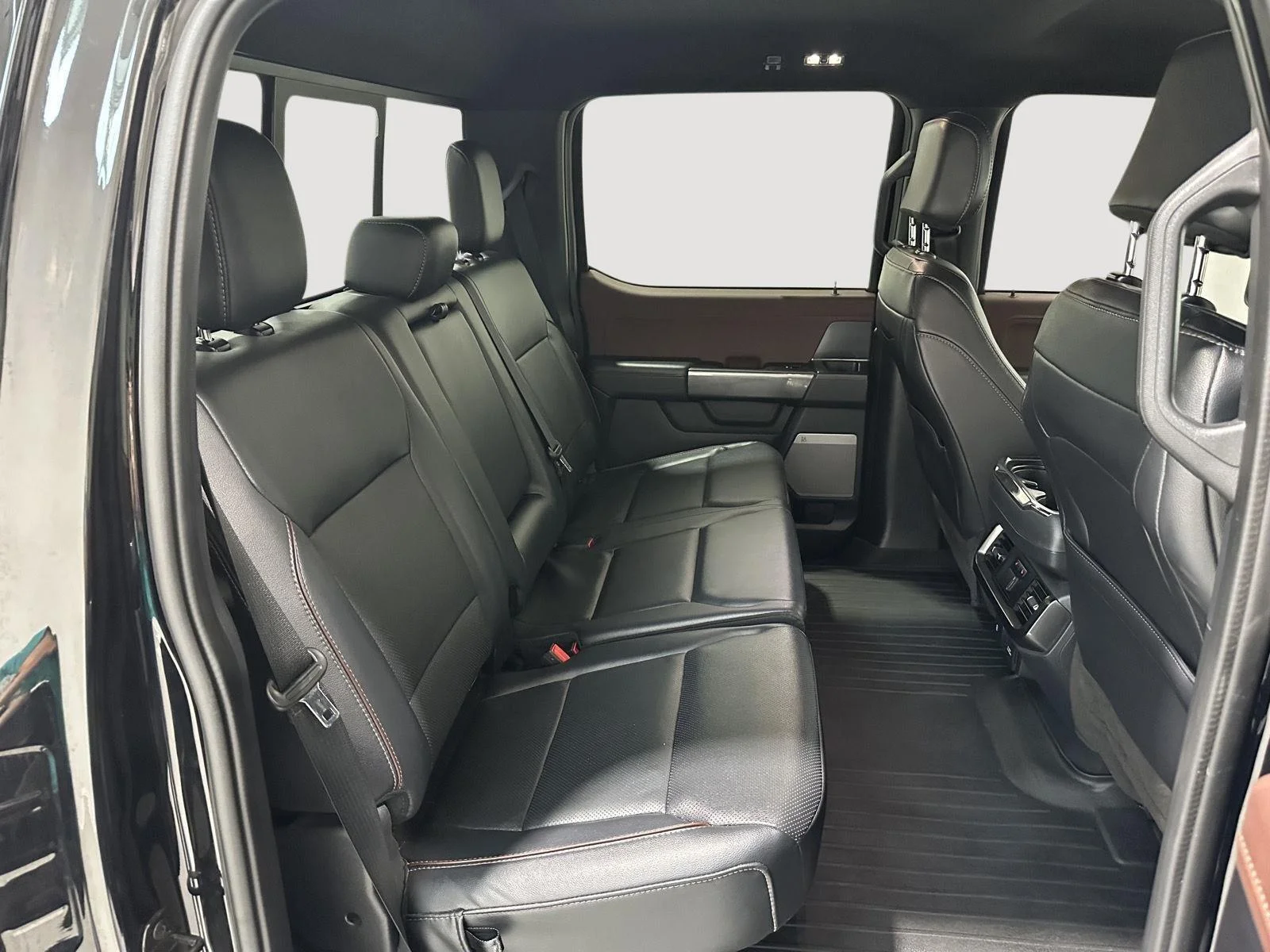 Used 2023 Agate Black Metallic Ford XL image 26