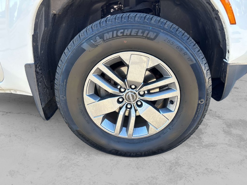 Used 2025 White Nissan SV image 32