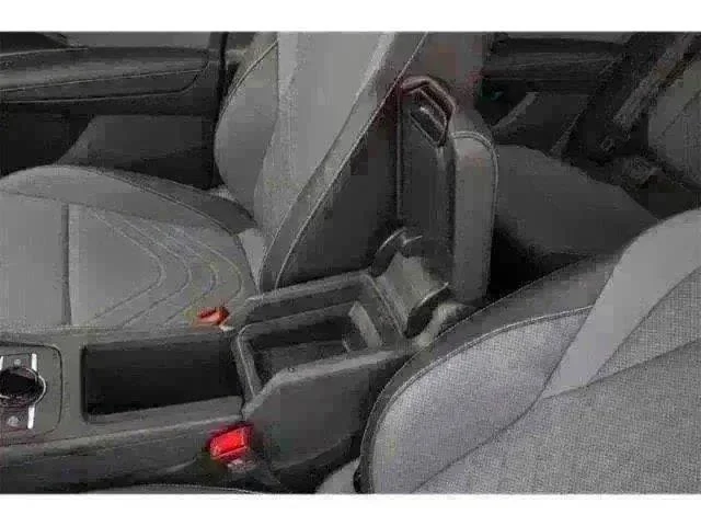 New 2026 OPAL WHITE W/DEEP BLACK ROOF Volkswagen SE R-Line Black image 11