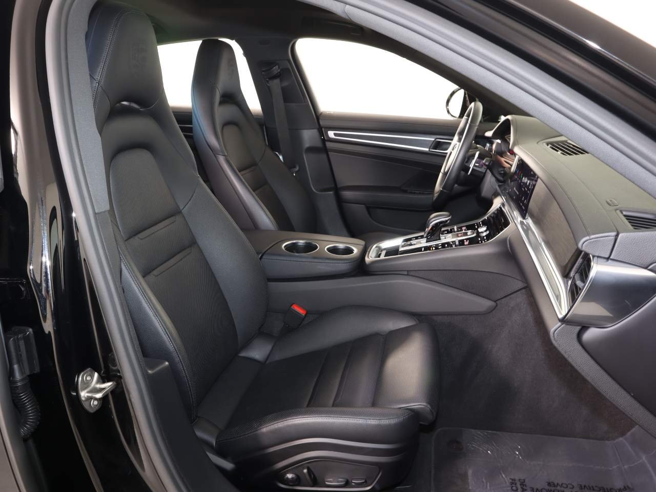 Used 2023 Black Porsche Platinum Edition image 20