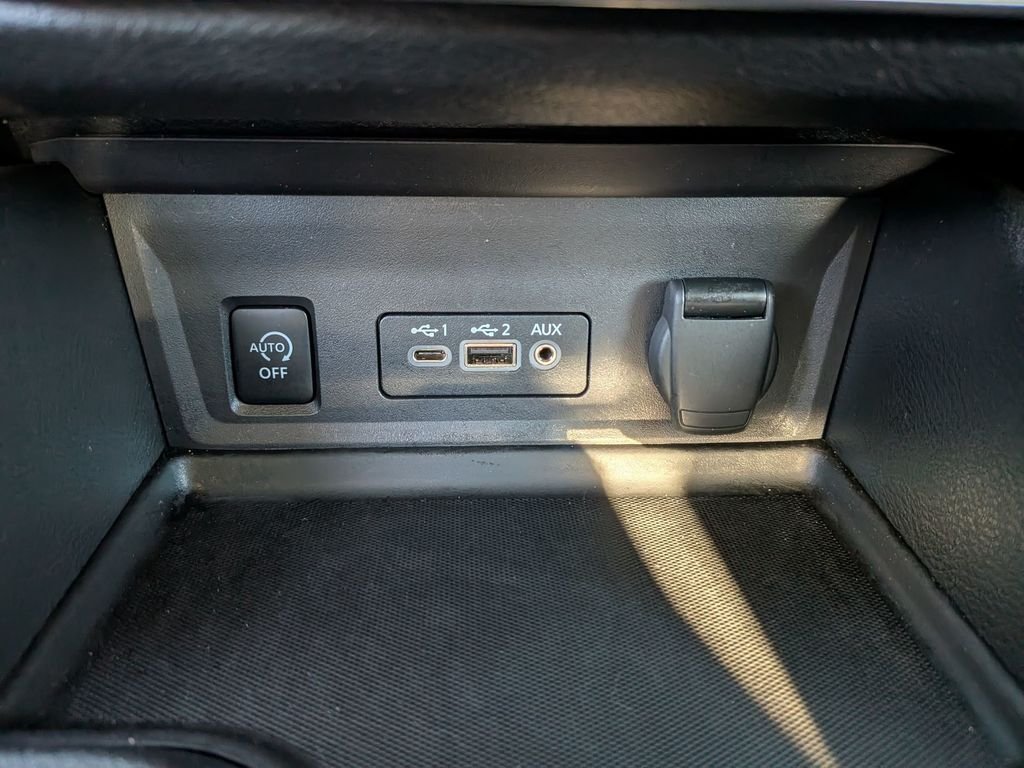 Used 2024 White Nissan SV image 35