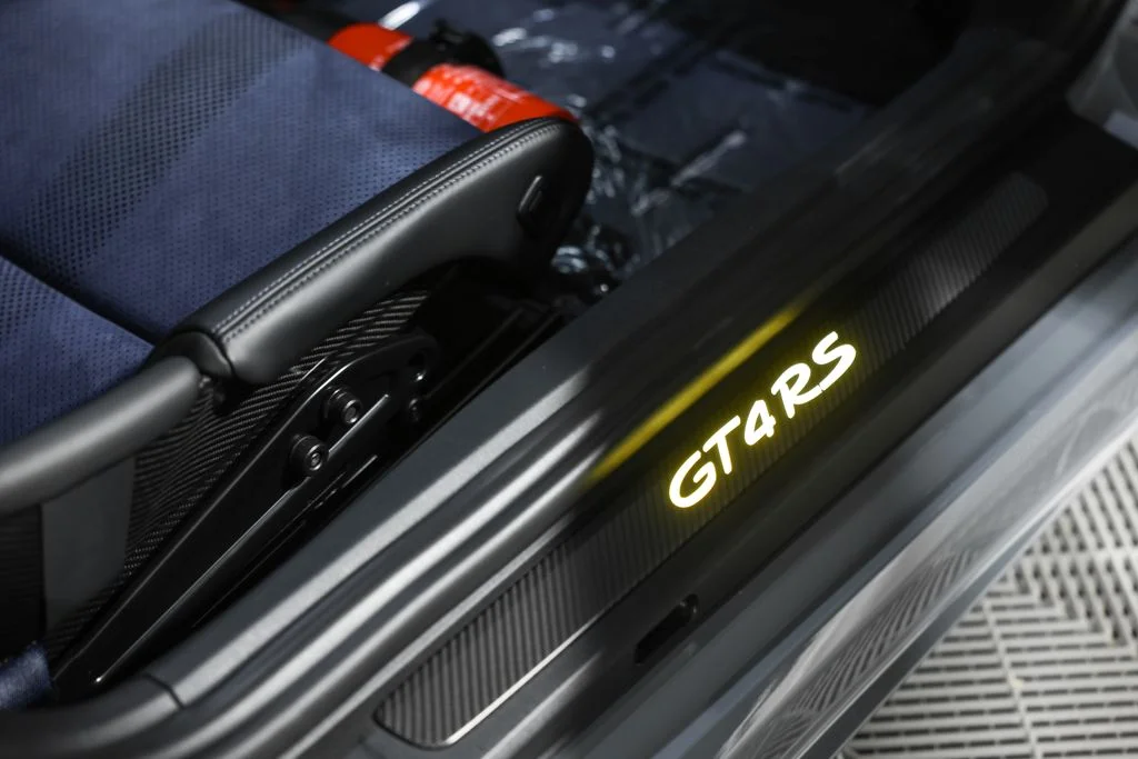 2025 Porsche 718 GT4 RS - Photo 25