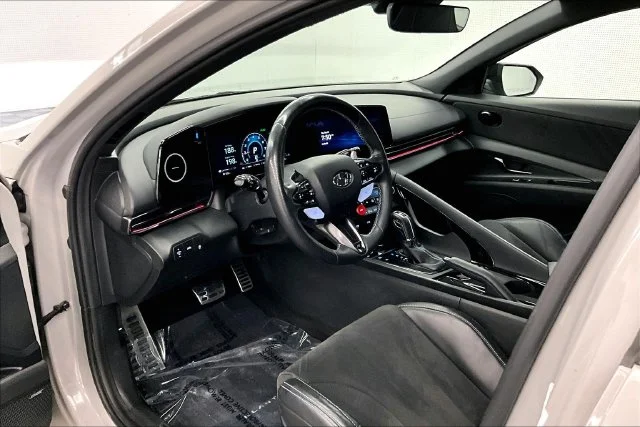 2023 Hyundai Elantra N - Photo 16
