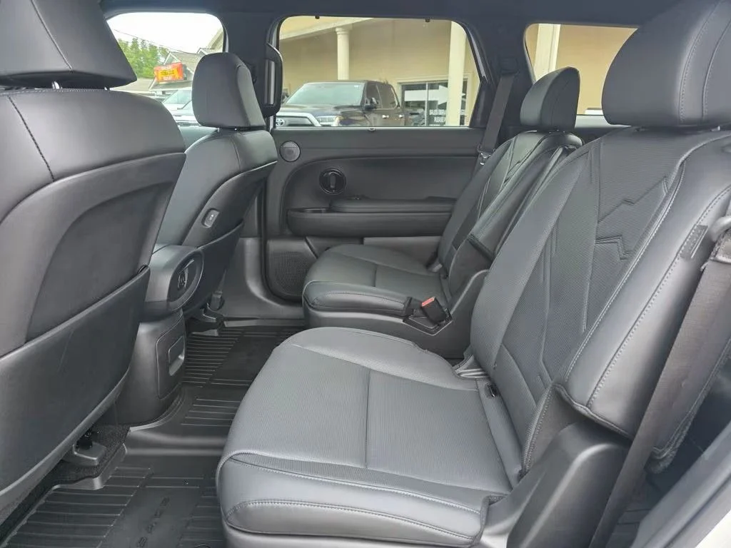 New 2026 Creamy White Pearl Hyundai XRT Pro image 19