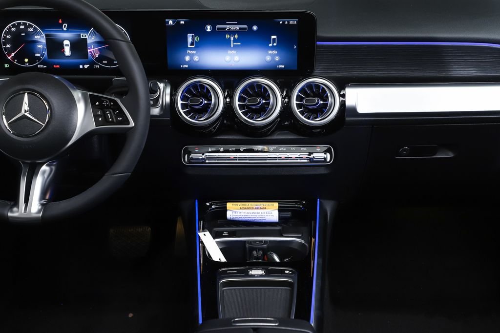 New 2026 Mountain Grey Metallic Mercedes-Benz GLB 250 image 15