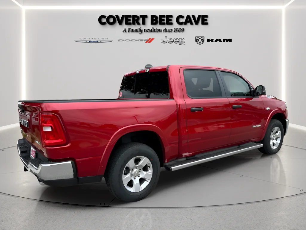 New 2026 Molten Red Pearl-Coat Exterior Paint RAM Big Horn/Lone Star image 10