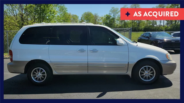 2005 Kia Sedona LX