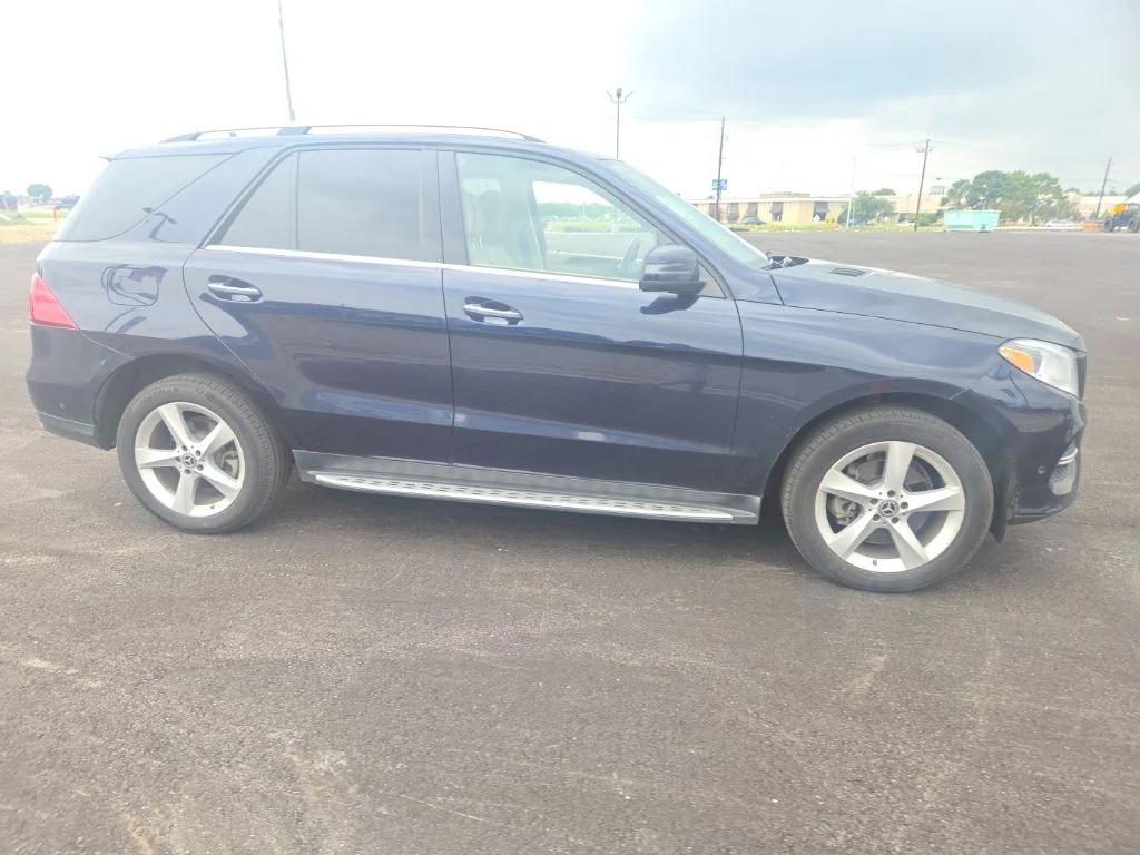 Certified Used 2018 Blue Mercedes-Benz GLE 350 image 11