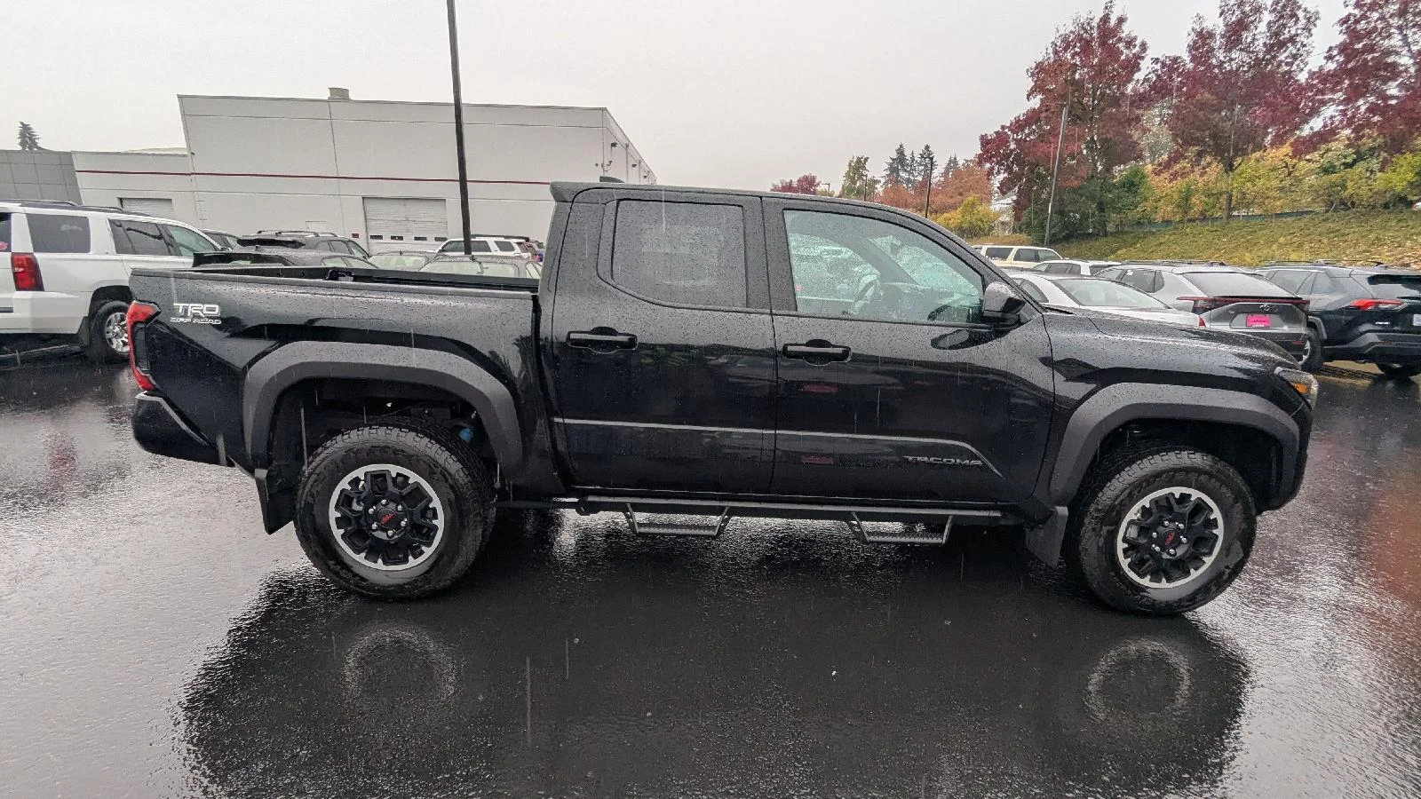 Used 2025  TOYOTA SR5 image 6