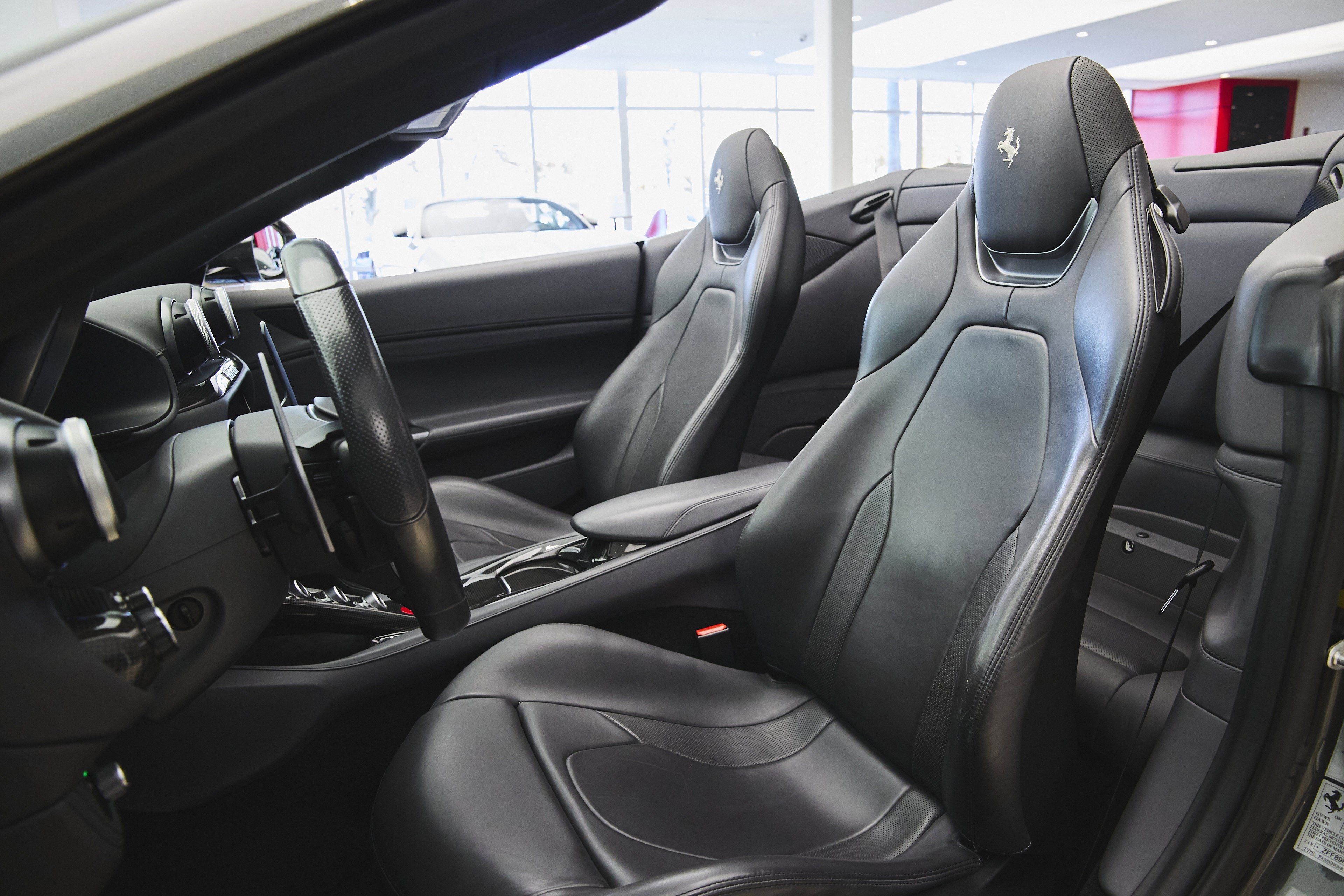 Used 2019 Grigio Silverstone Metallic Ferrari  image 10