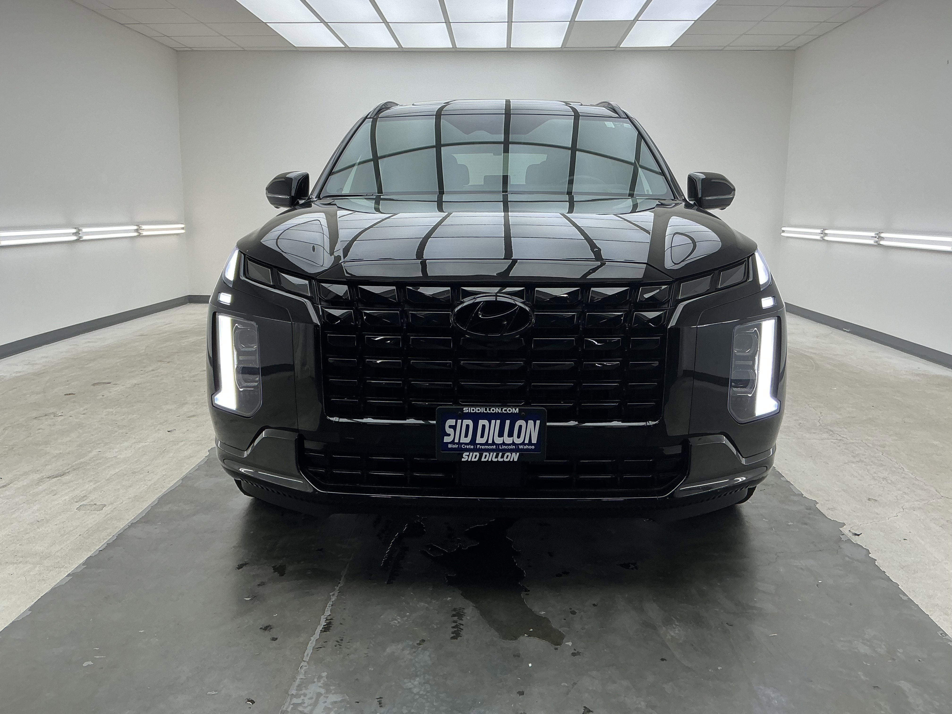 Used 2024 Abyss Black Pearl Hyundai Calligraphy Night Edition image 2