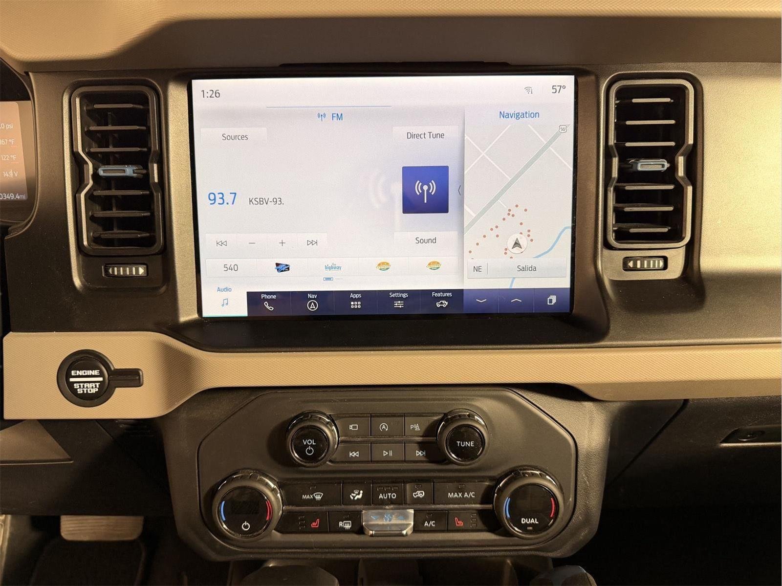 Used 2023 Oxford White Ford Wildtrak Advanced image 32
